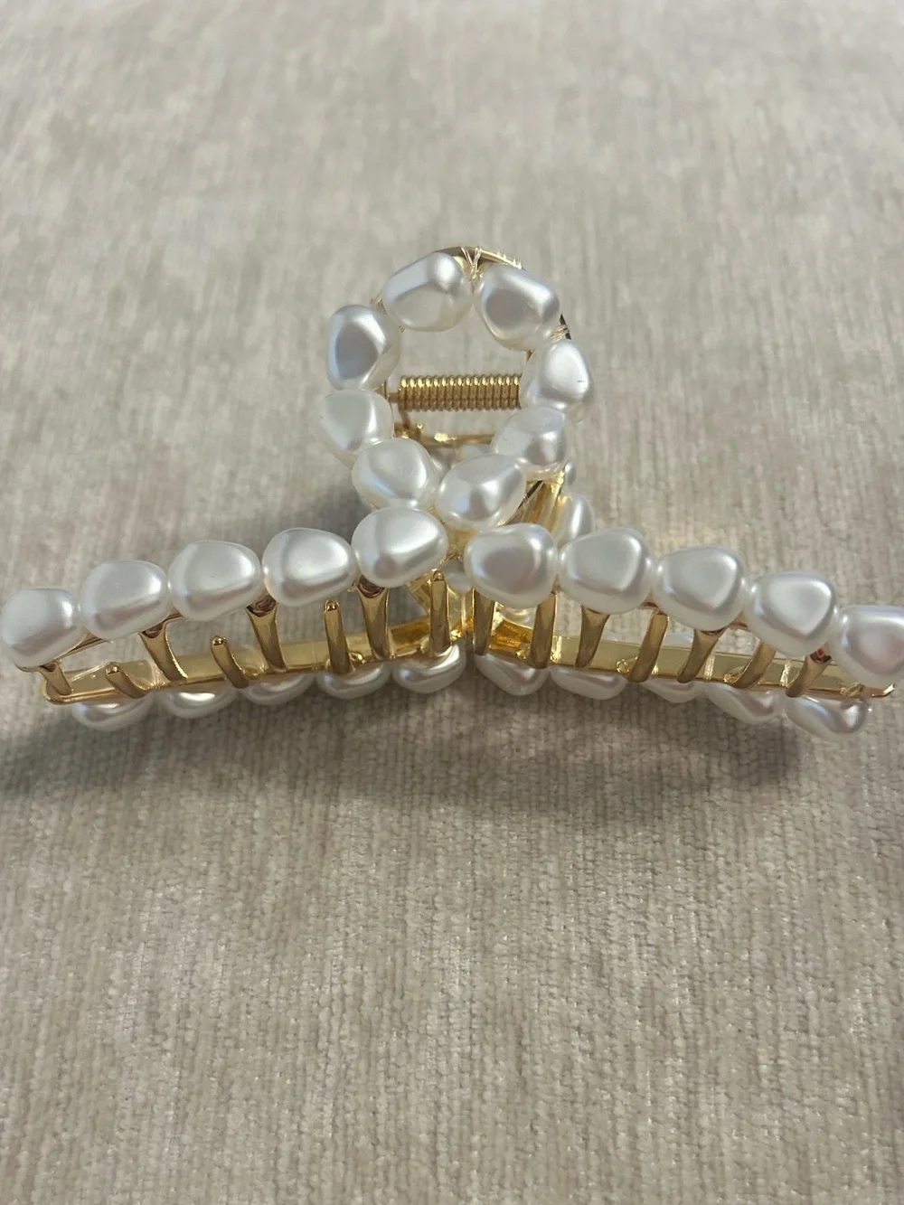 Lelet NY Aria Pearl Claw Clip